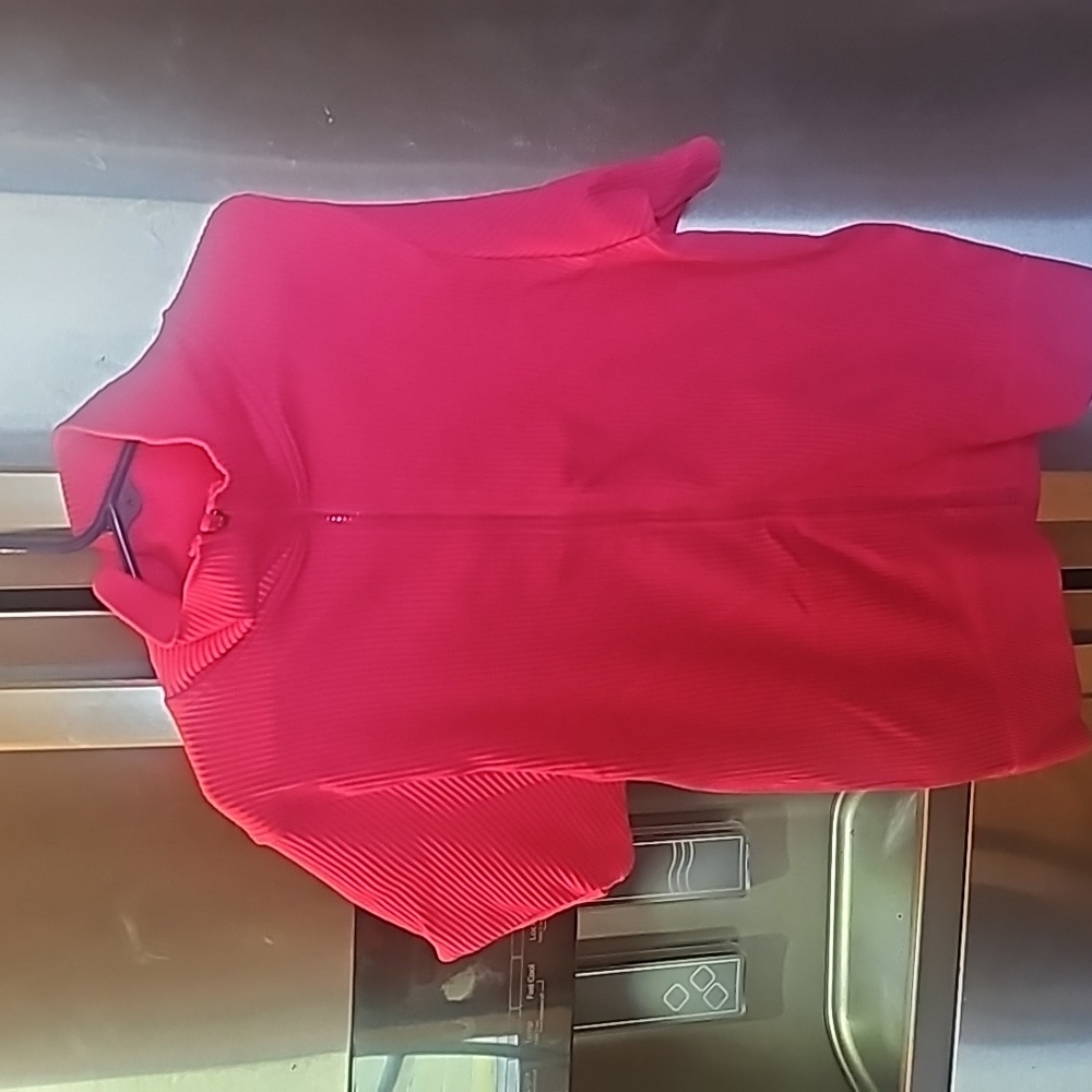 Top pink